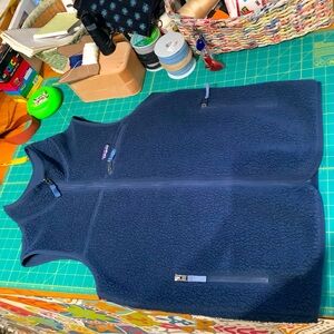 Pantagonia fleece vest ,beautiful deep blue. First picture is true color!
